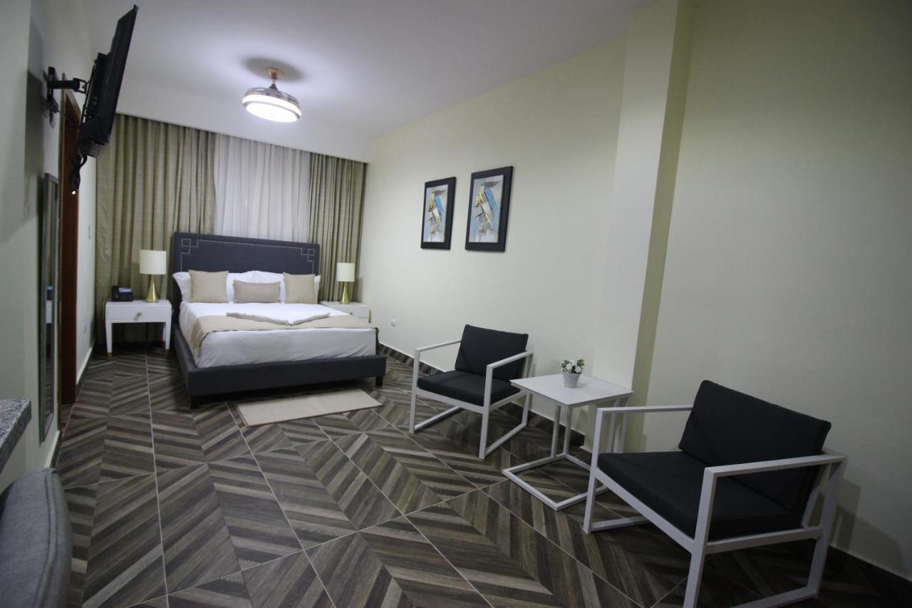 Hotel Monarca Higuey المظهر الخارجي الصورة
